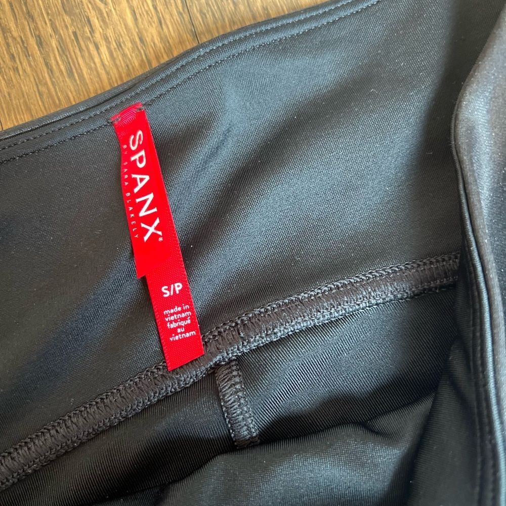 Spanx Faux Leather Black Leggings S/P - Picture 6 of 8